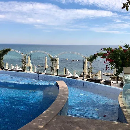 La Mer Apartment